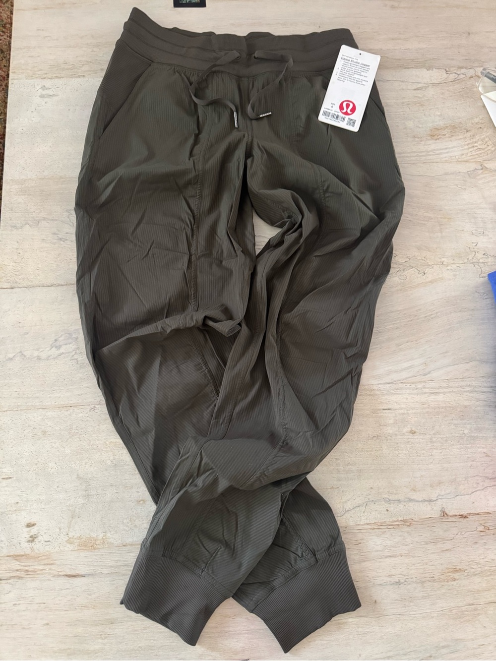 lululemon athletica Women’s Olive Green Jogger Pants